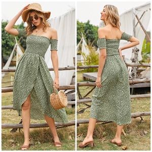 🆕Off the shoulder ditzy floral print dress